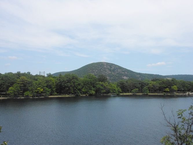 Hessian Lake