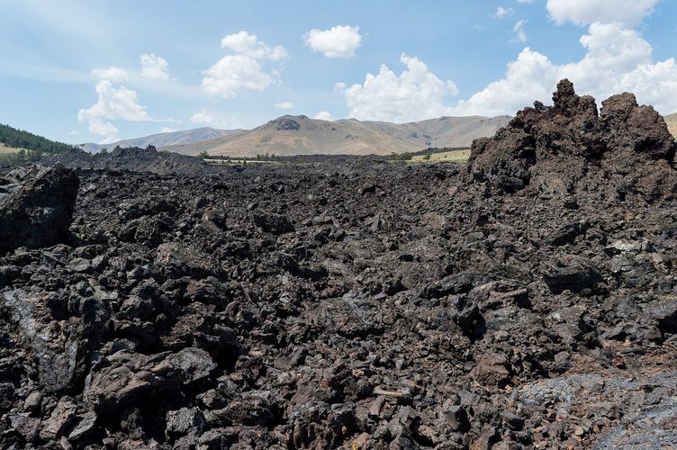 North Crater Flow Trail
