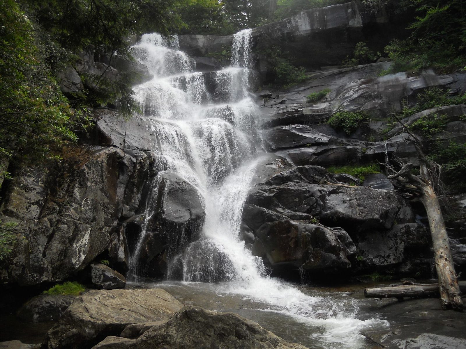 Ramsey Cascades