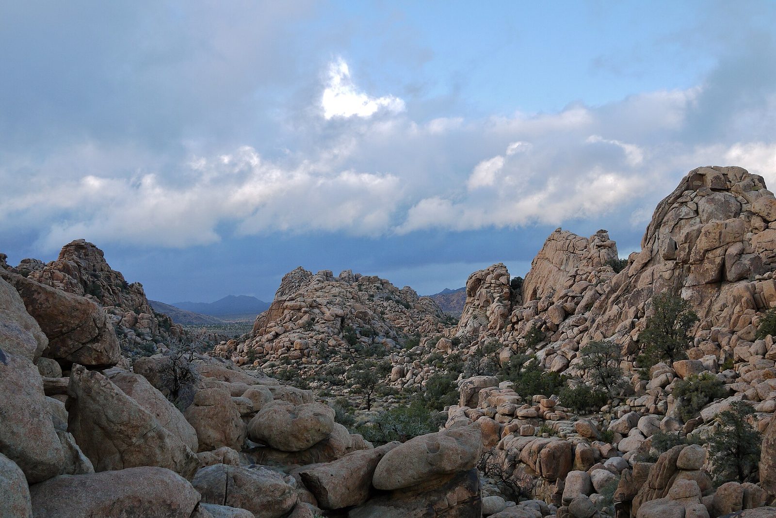 Hidden Valley Trailhead