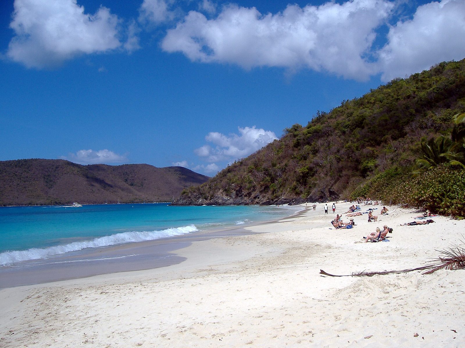 Cinnamon Bay Beach