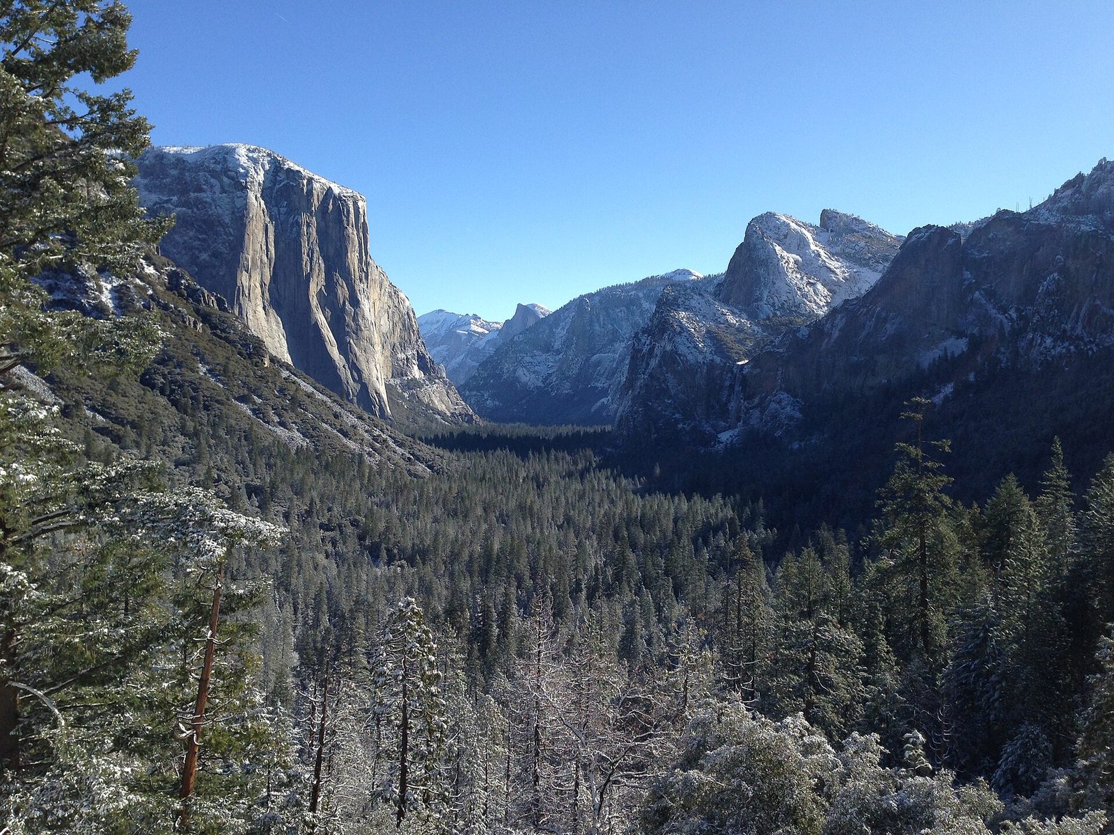 Tunnel View